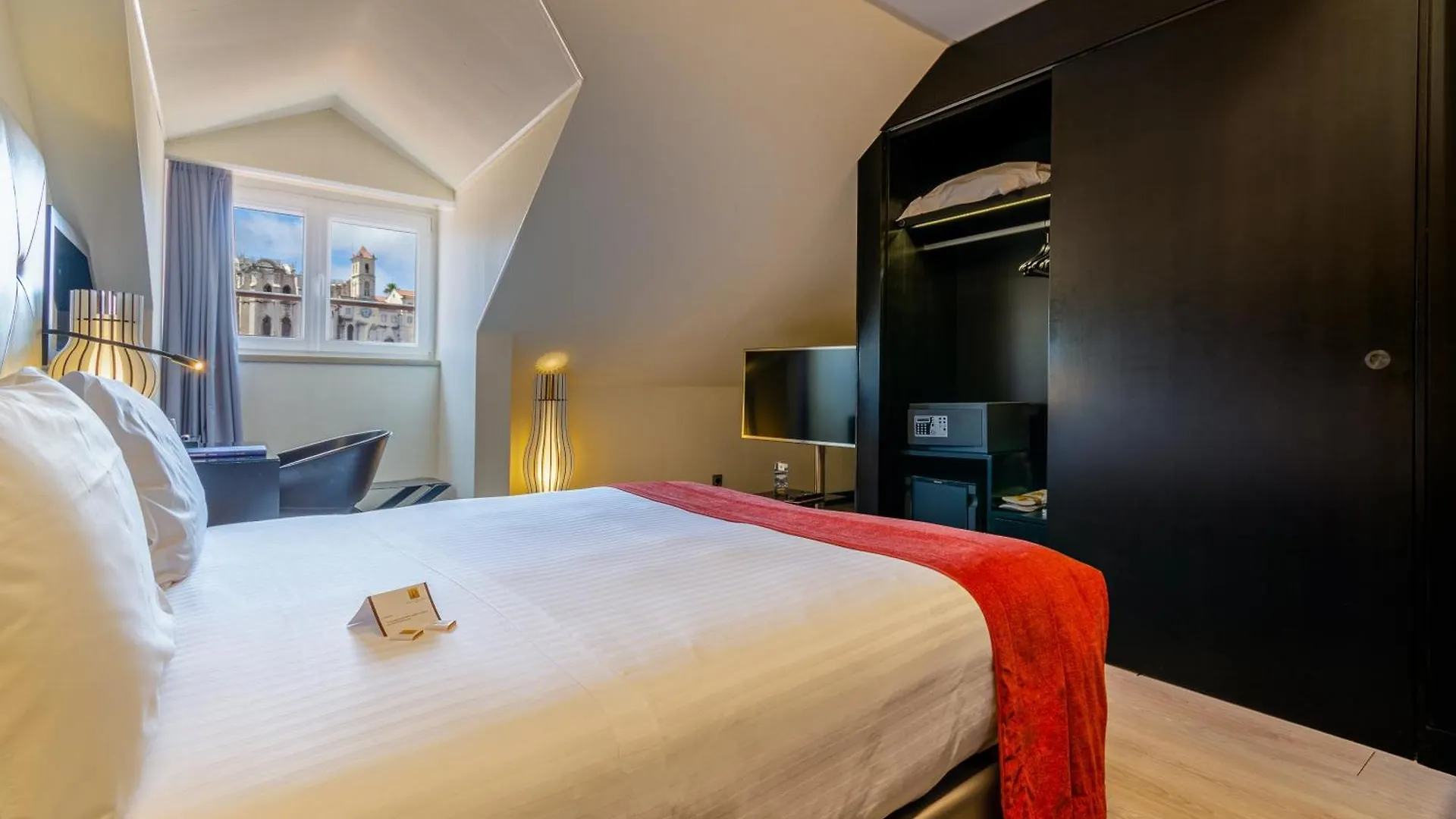 ****  Hotel Santa Justa Lisboa Portugal